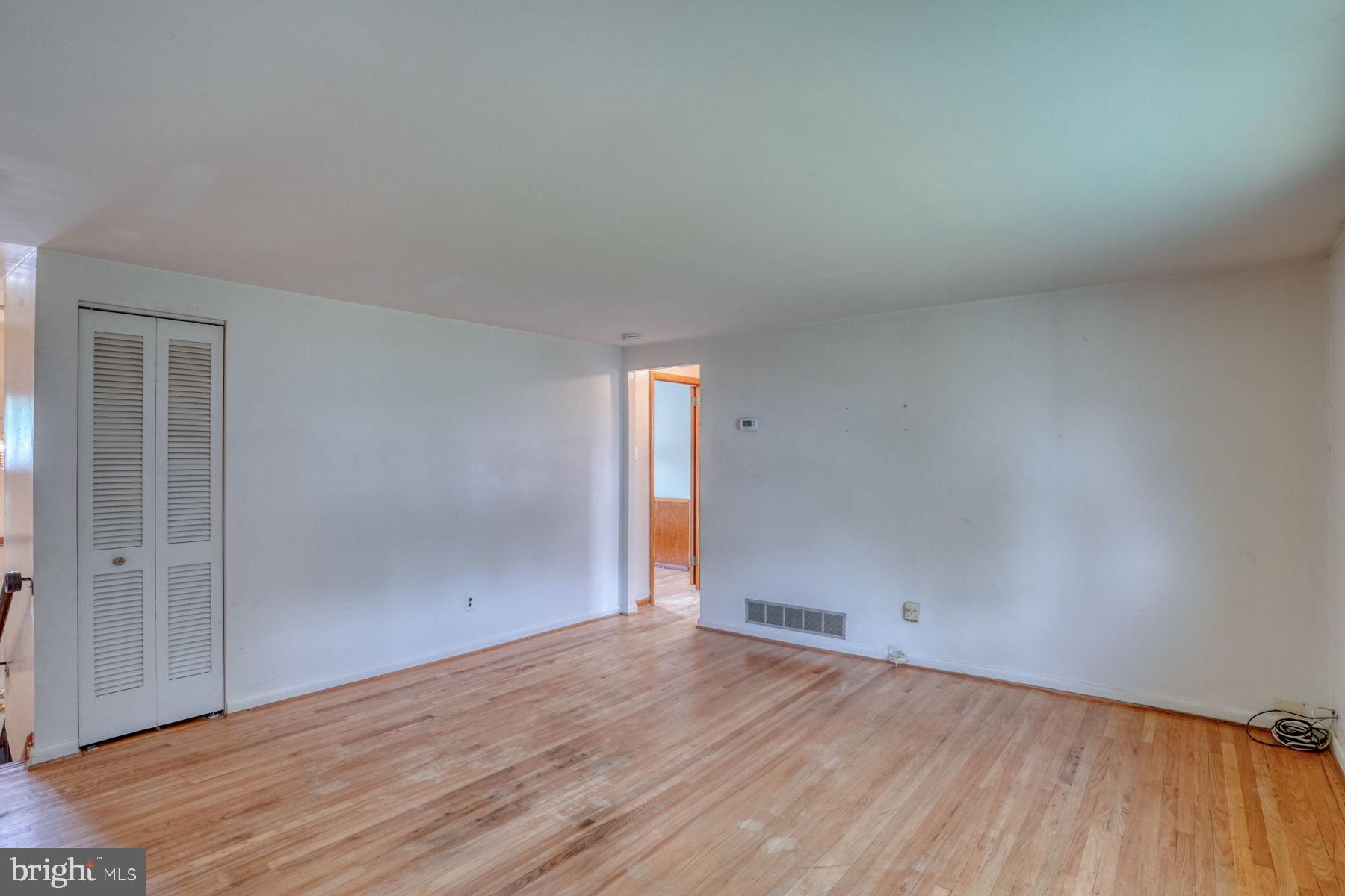 TOWNE POINT - Residential