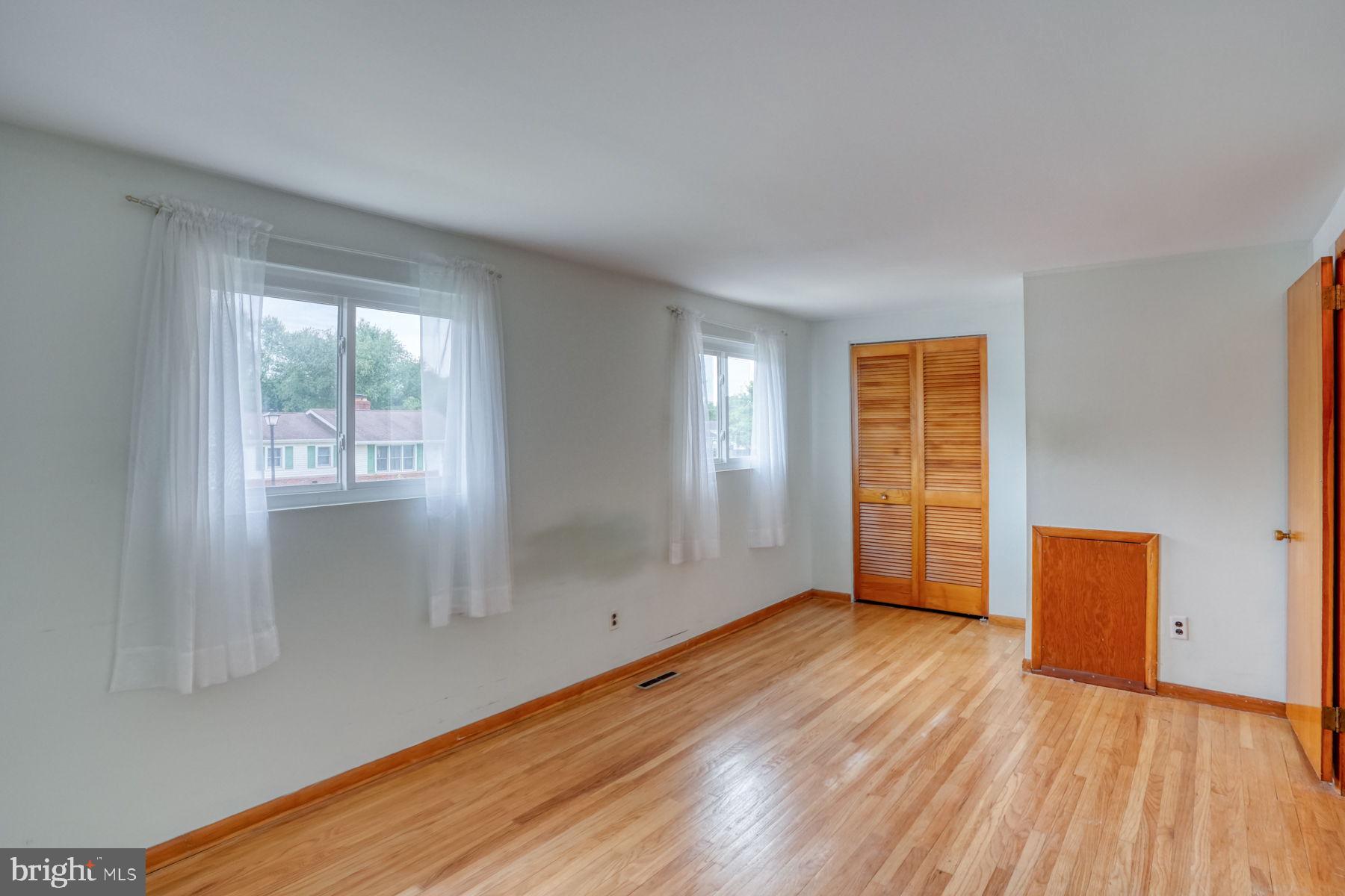 TOWNE POINT - Residential