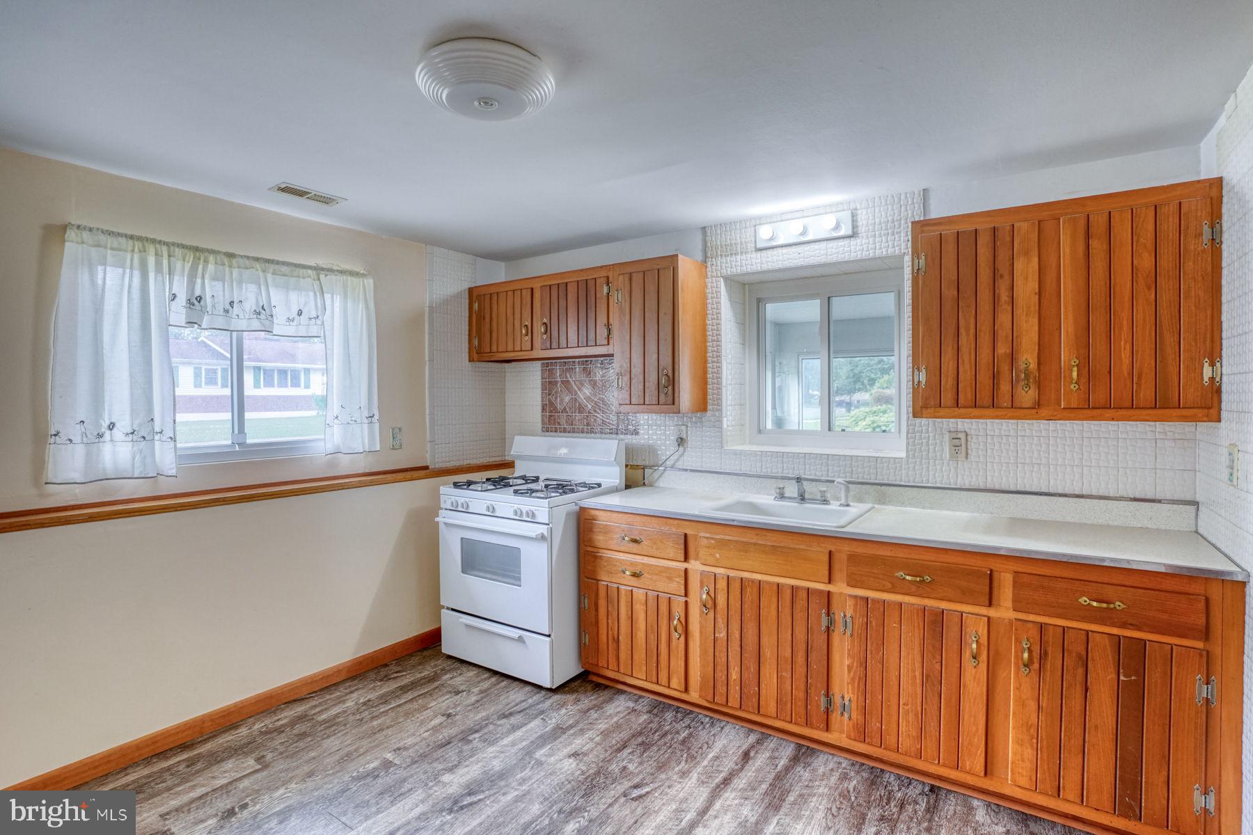 TOWNE POINT - Residential