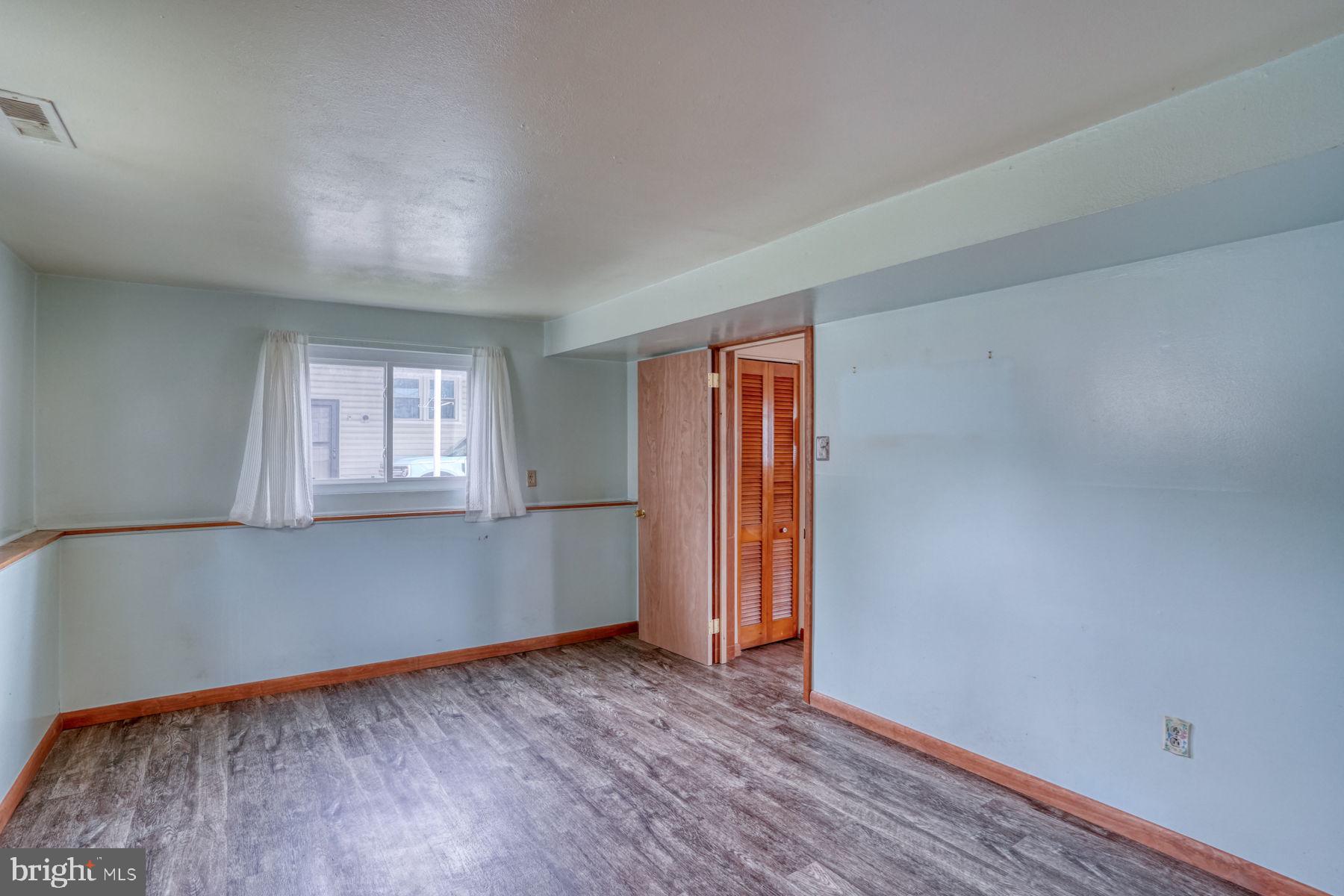 TOWNE POINT - Residential
