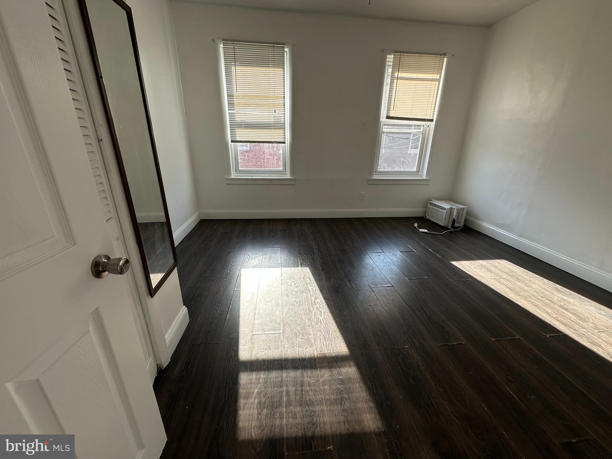 PHILADELPHIA (SOUTH) - Residential