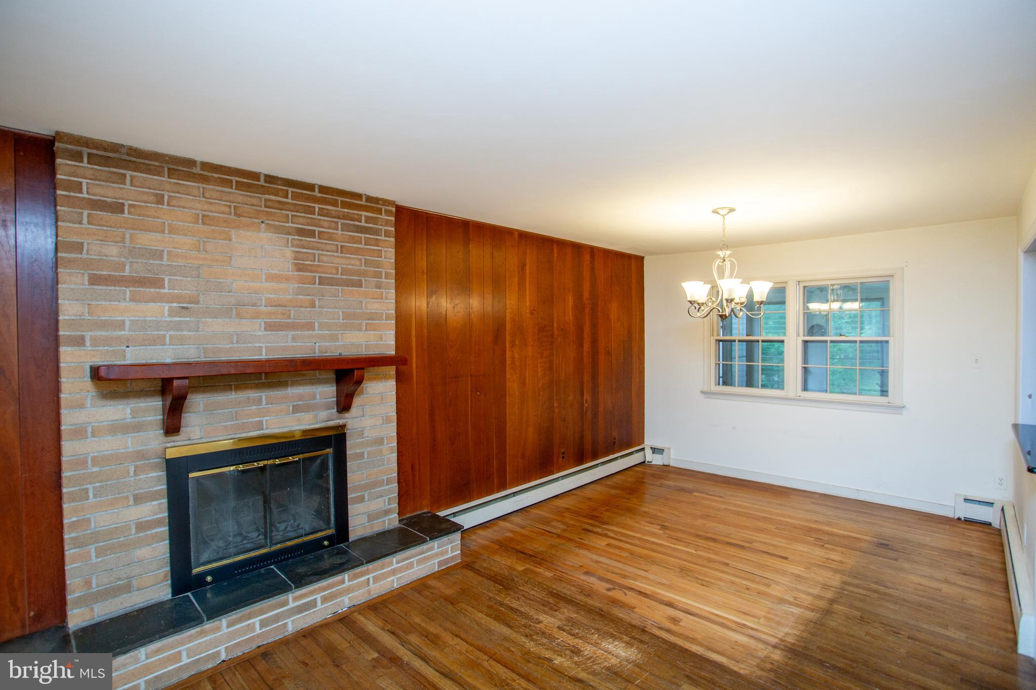 FOX HUNT ESTS - Residential