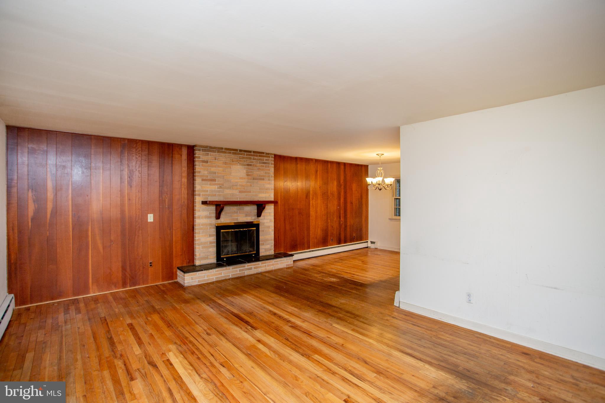 FOX HUNT ESTS - Residential