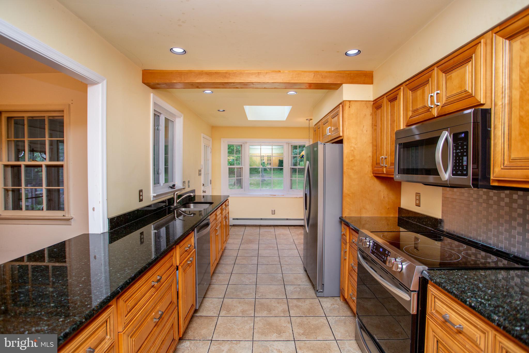 FOX HUNT ESTS - Residential