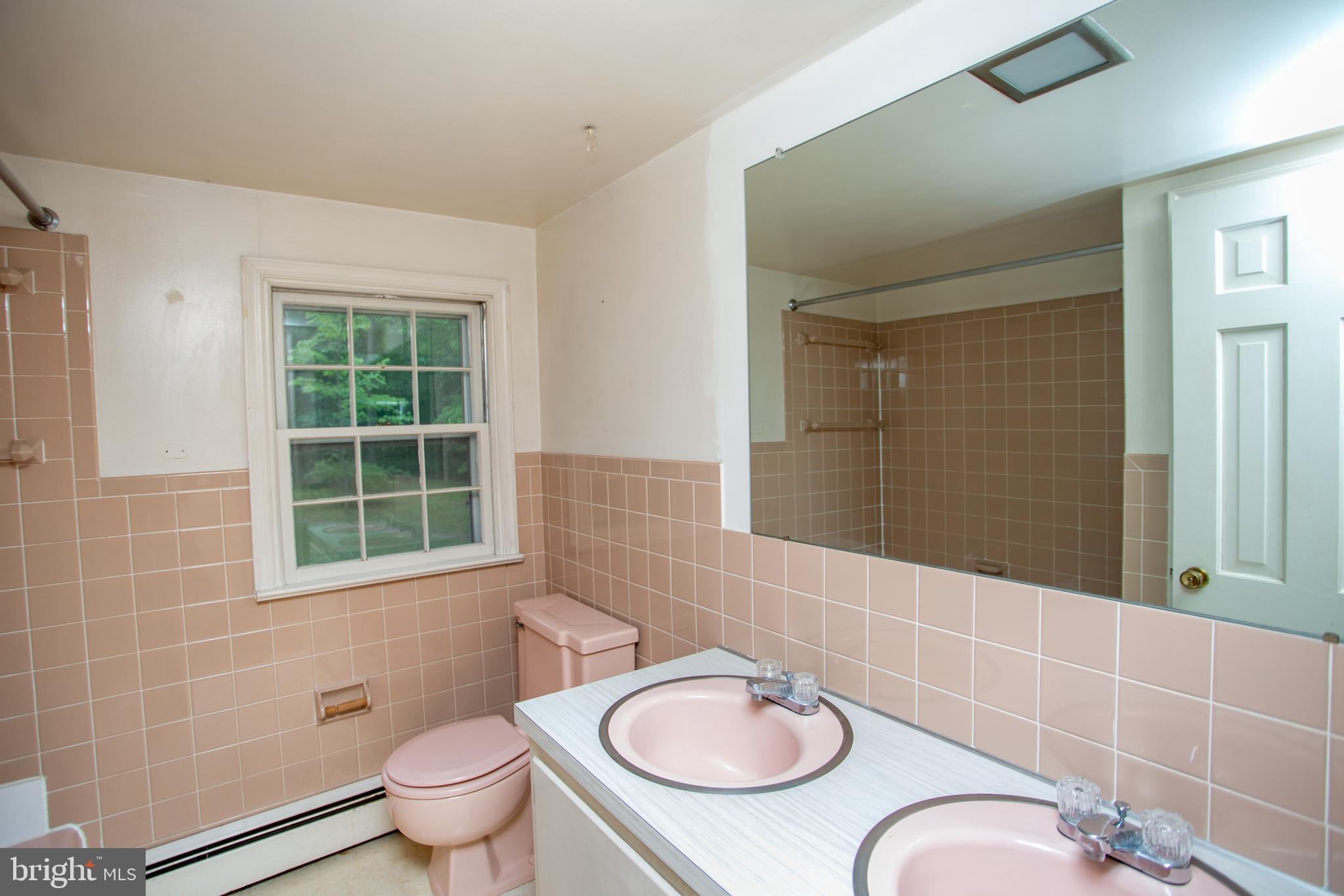 FOX HUNT ESTS - Residential