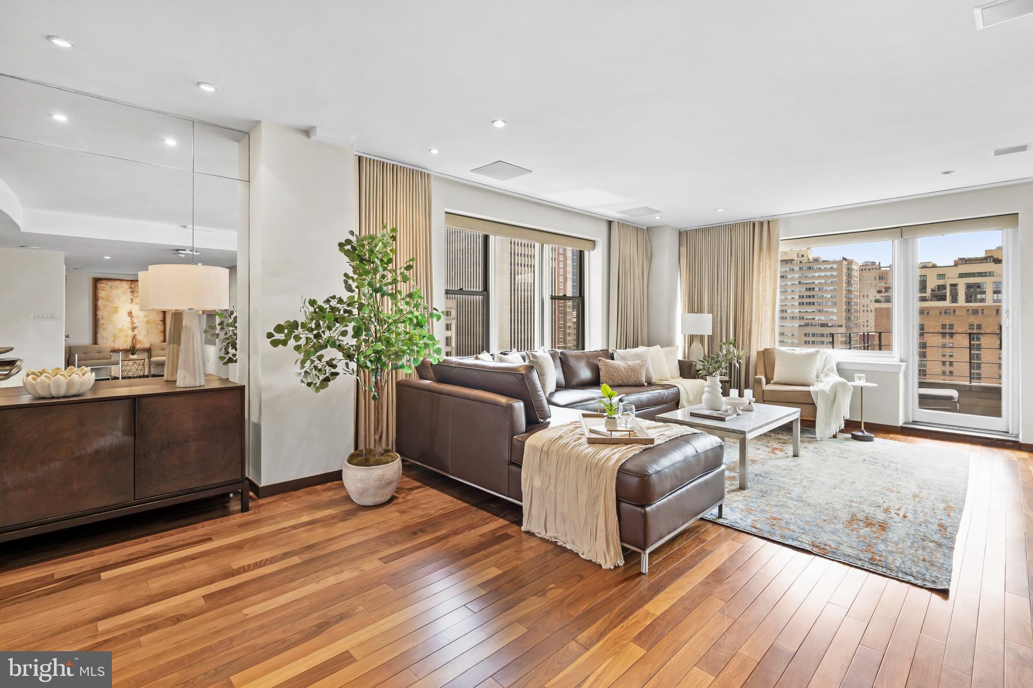 RITTENHOUSE SQUARE - Residential