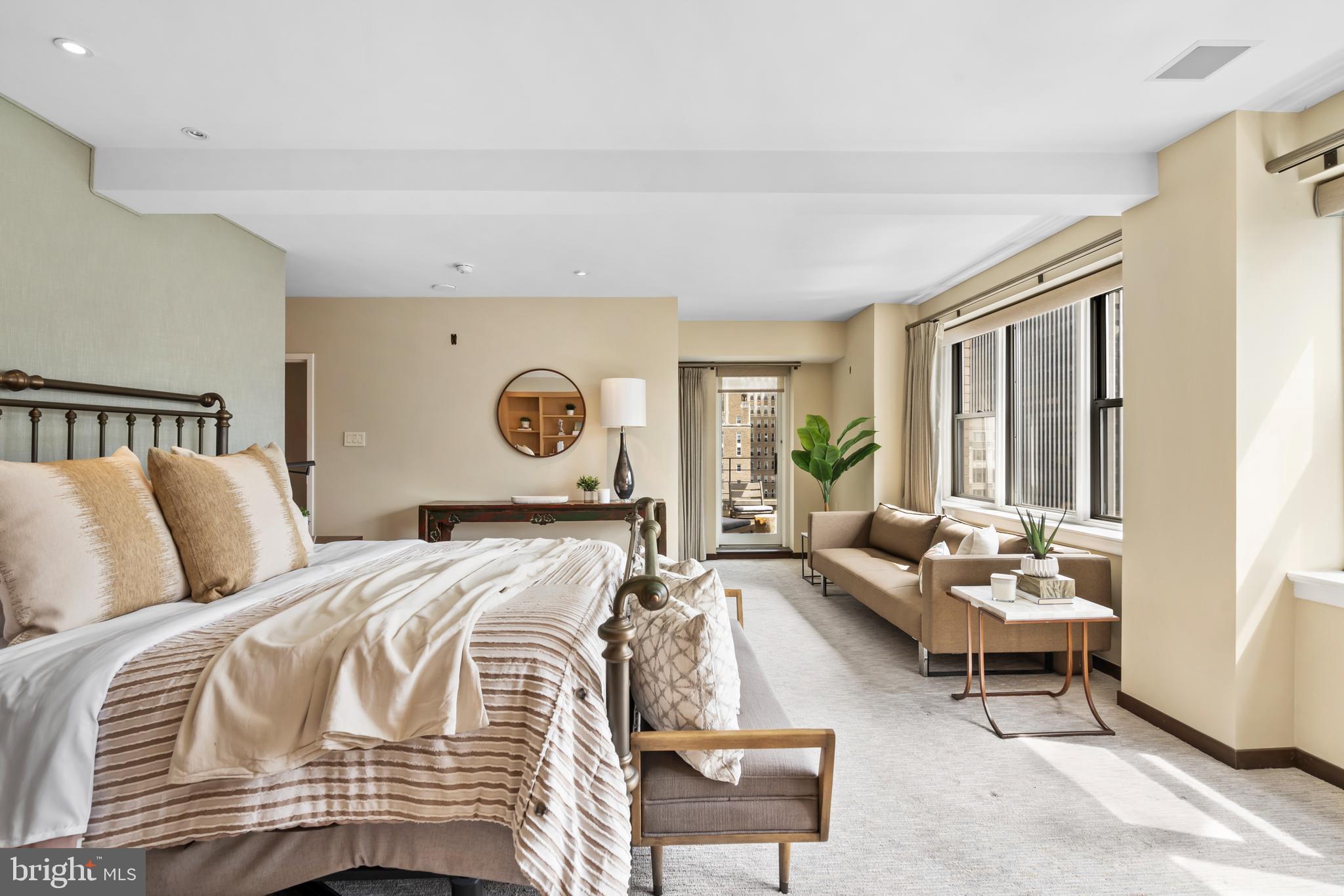 RITTENHOUSE SQUARE - Residential