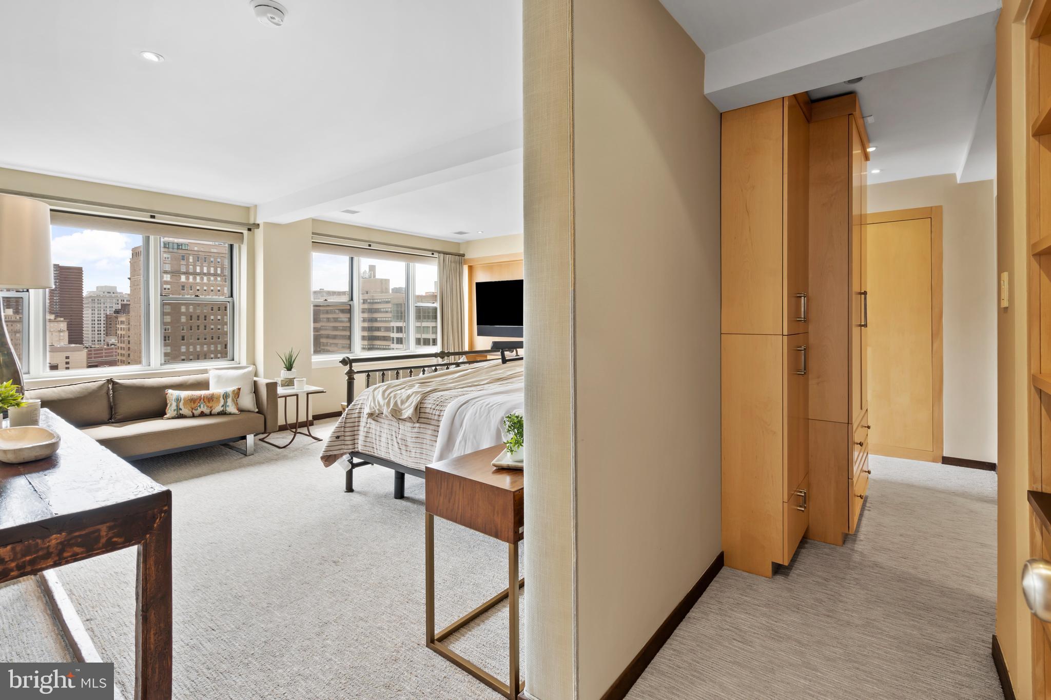 RITTENHOUSE SQUARE - Residential