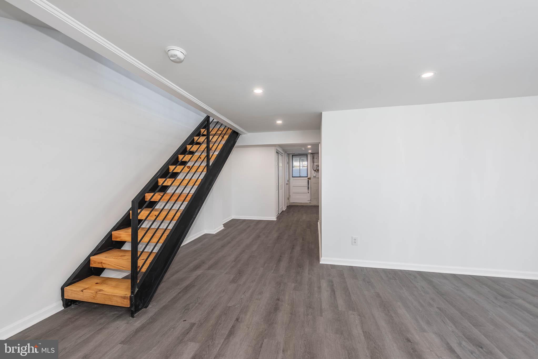 PERRING LOCH - Residential