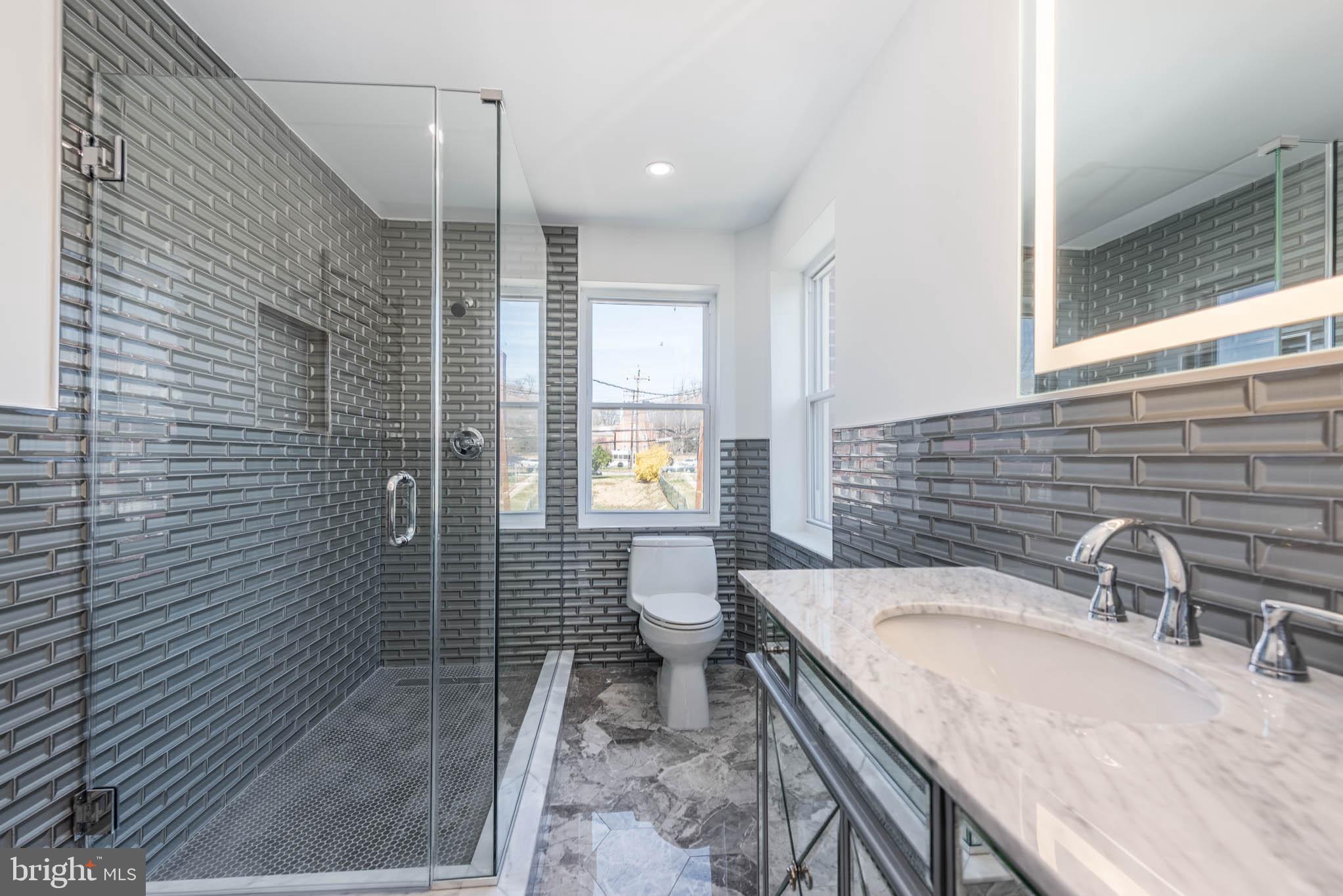 PERRING LOCH - Residential