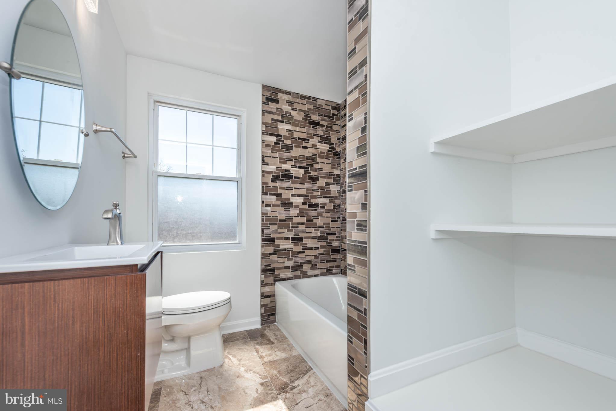 PERRING LOCH - Residential