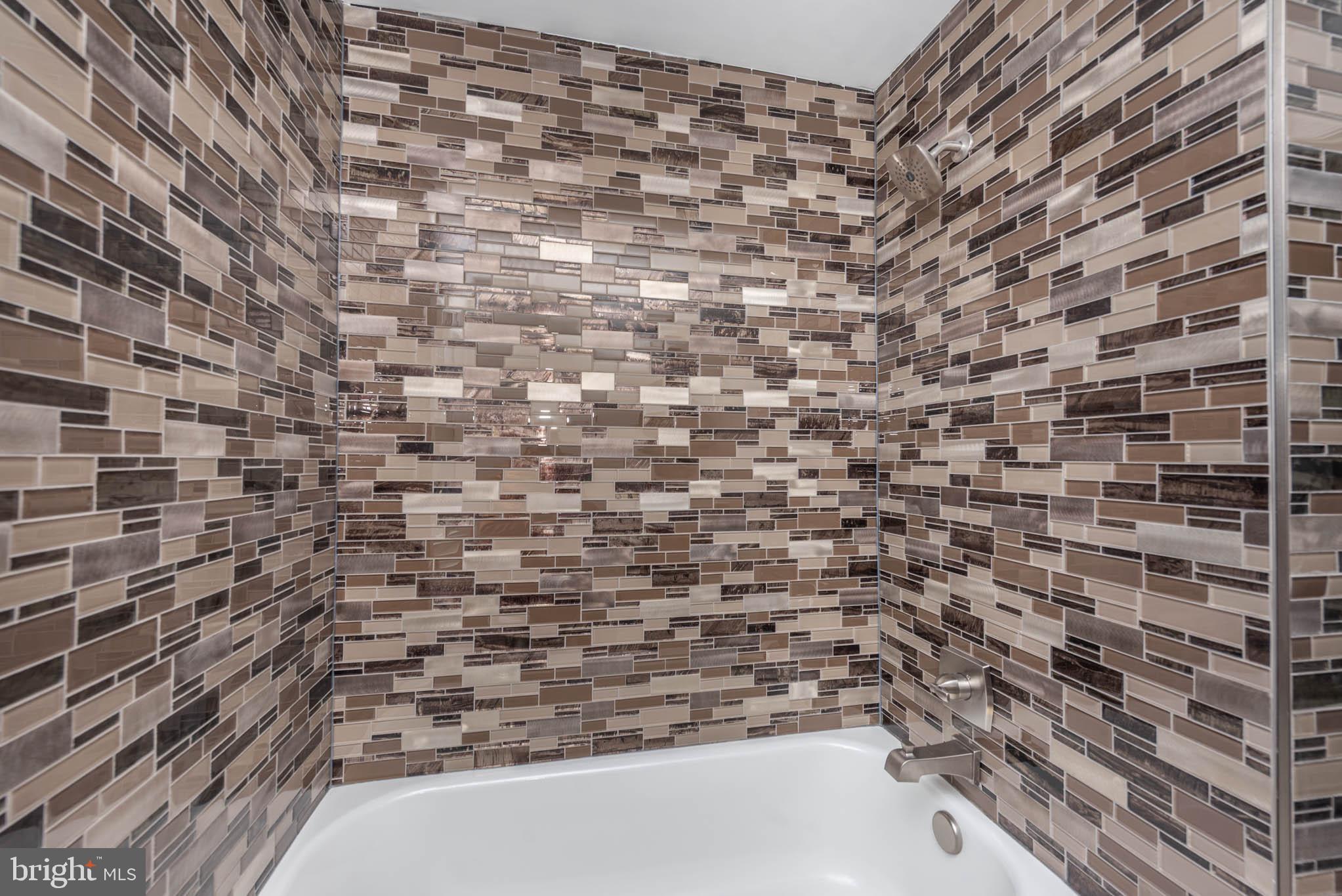 PERRING LOCH - Residential