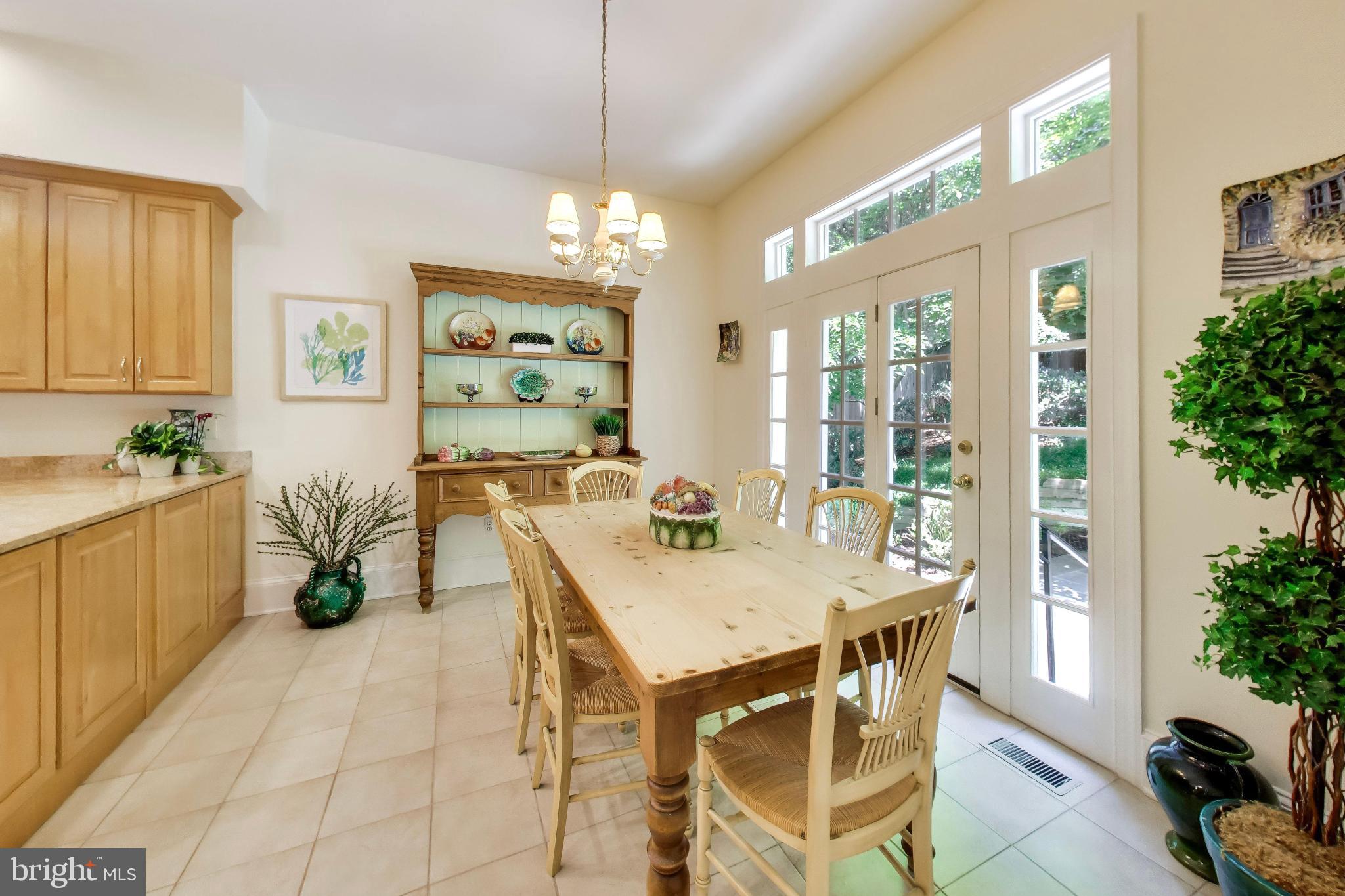 FRENCHMANS CREEK - Residential