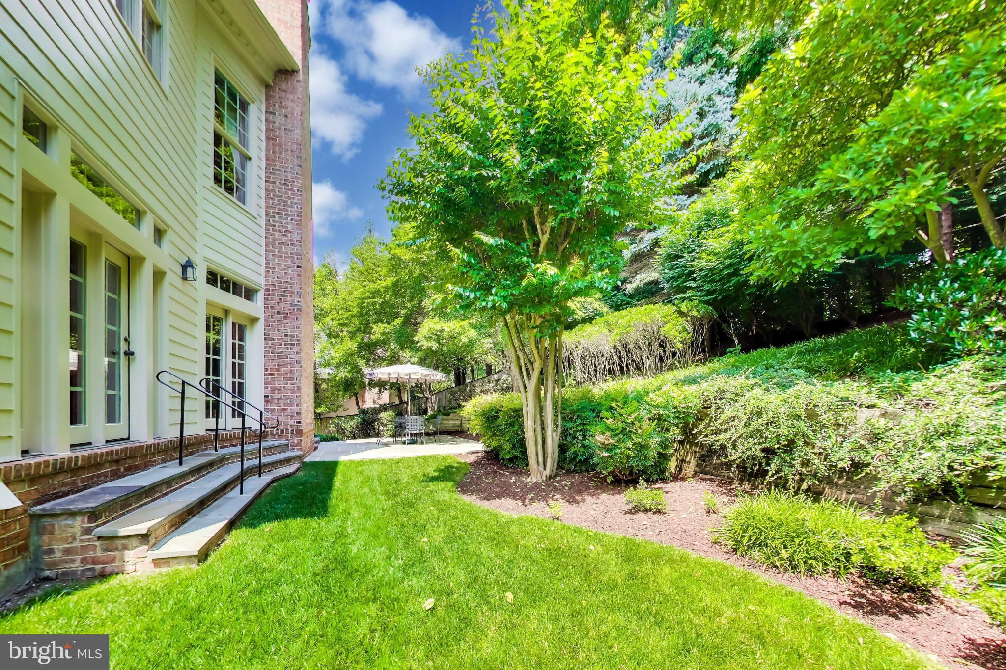 FRENCHMANS CREEK - Residential