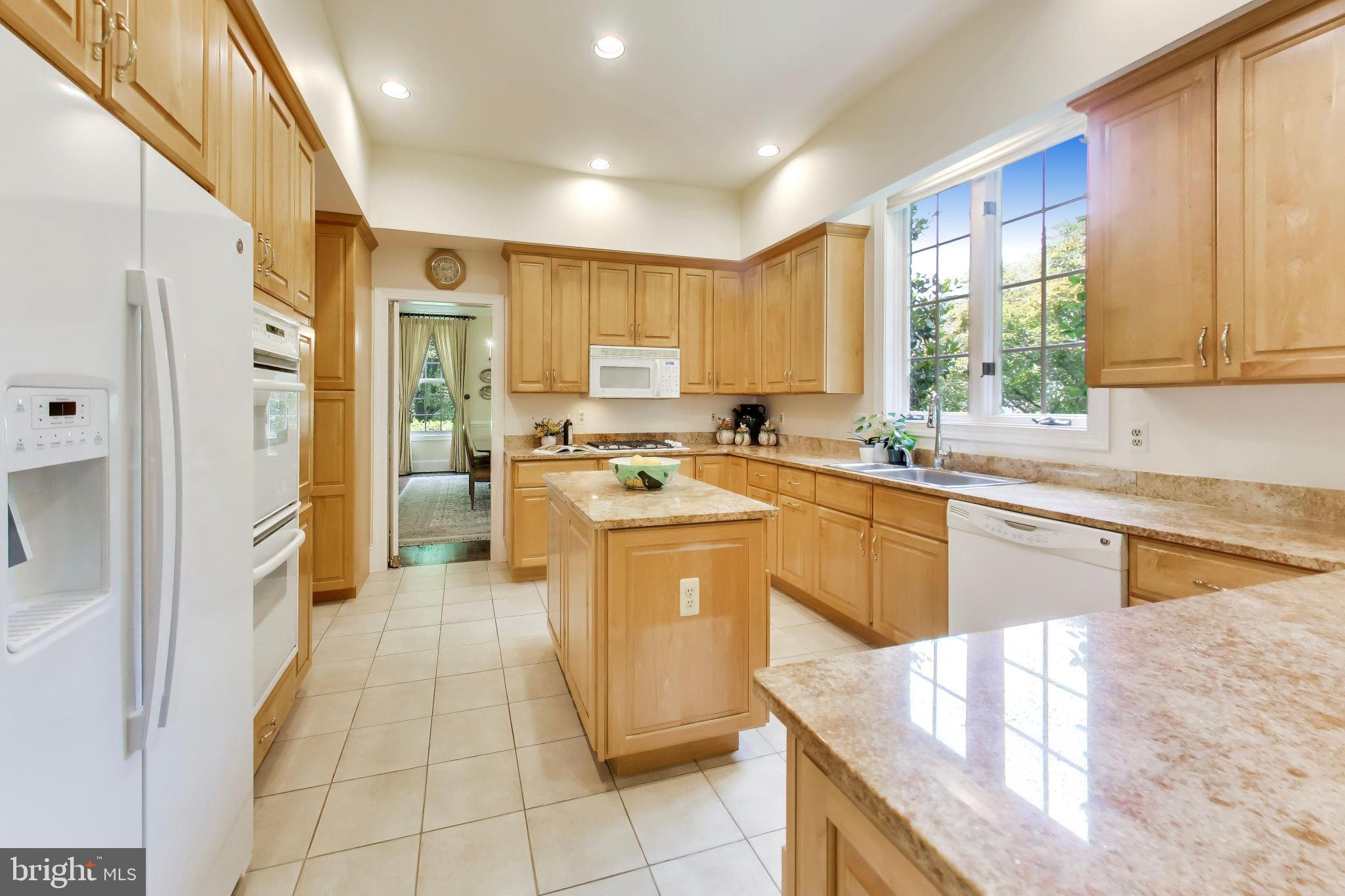 FRENCHMANS CREEK - Residential