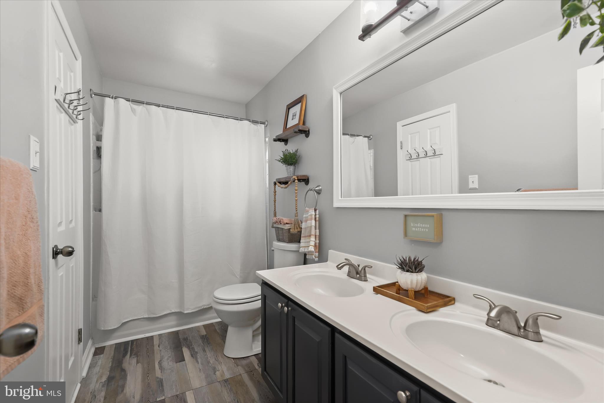 RIDGEVIEW ESTATES - Residential