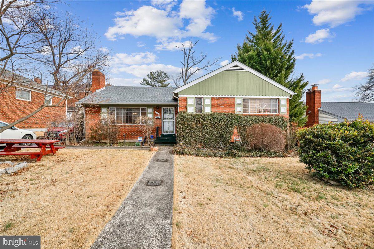 ADELPHI HEIGHTS - Residential
