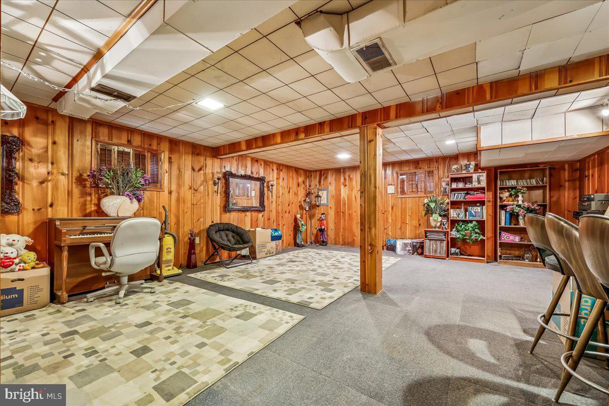 ADELPHI HEIGHTS - Residential