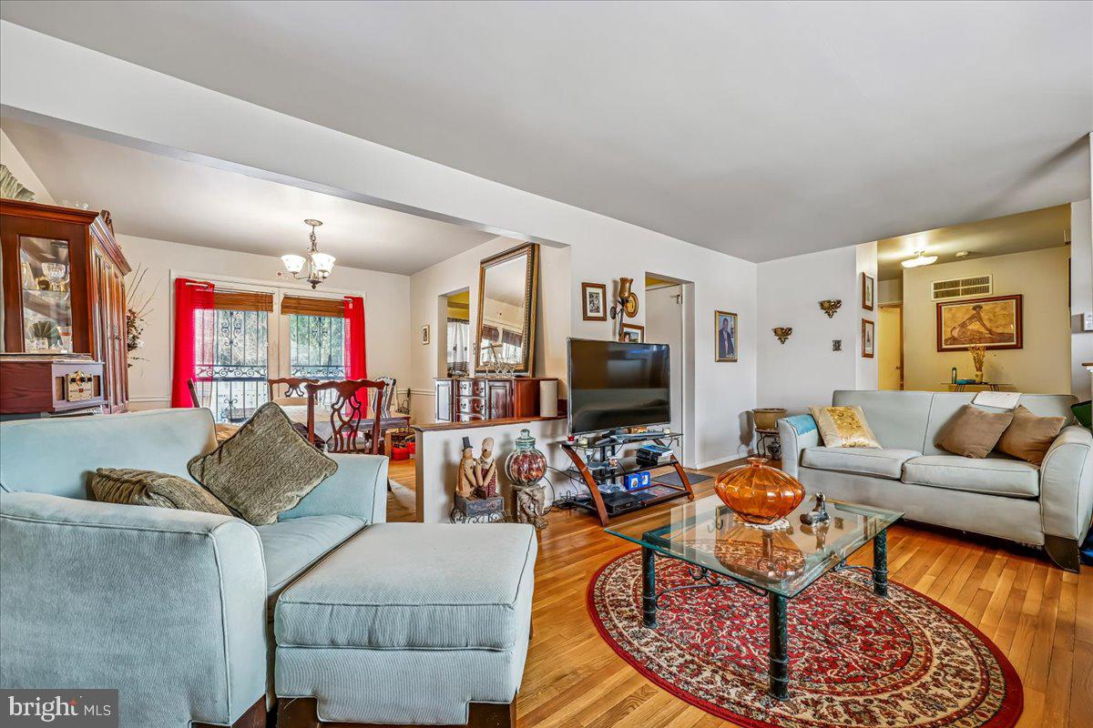 ADELPHI HEIGHTS - Residential