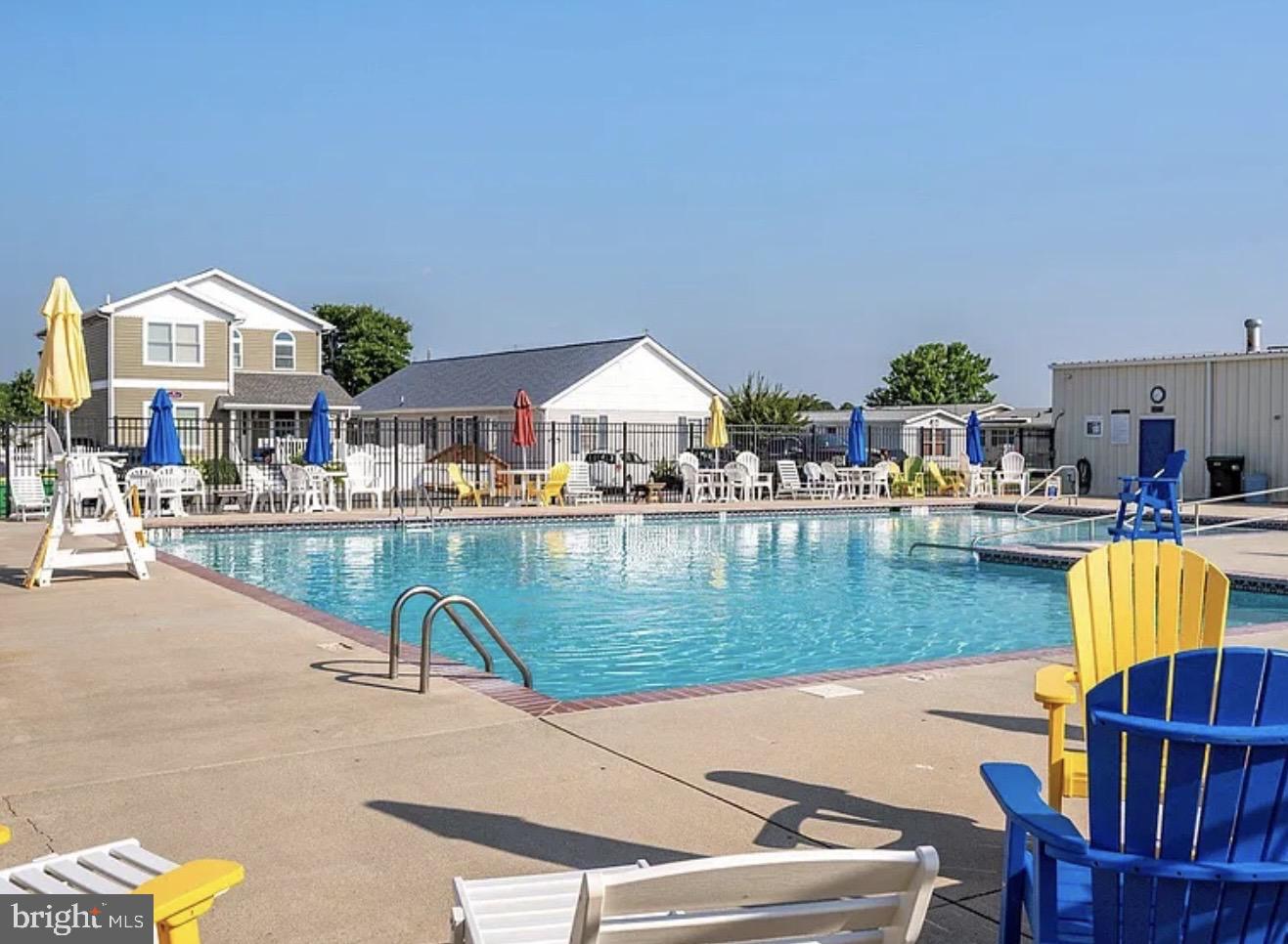 SWANN KEYS - Residential