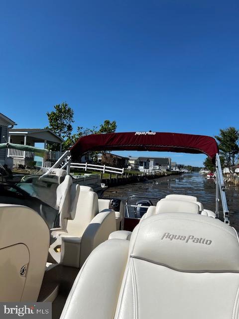 SWANN KEYS - Residential