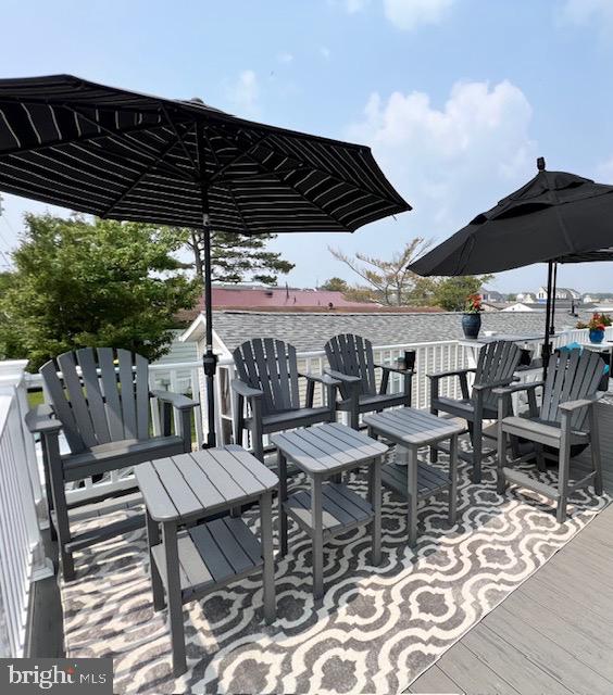 SWANN KEYS - Residential