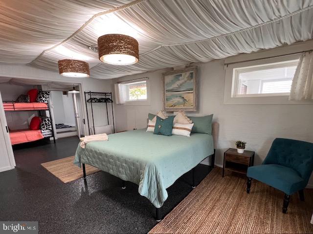 SWANN KEYS - Residential