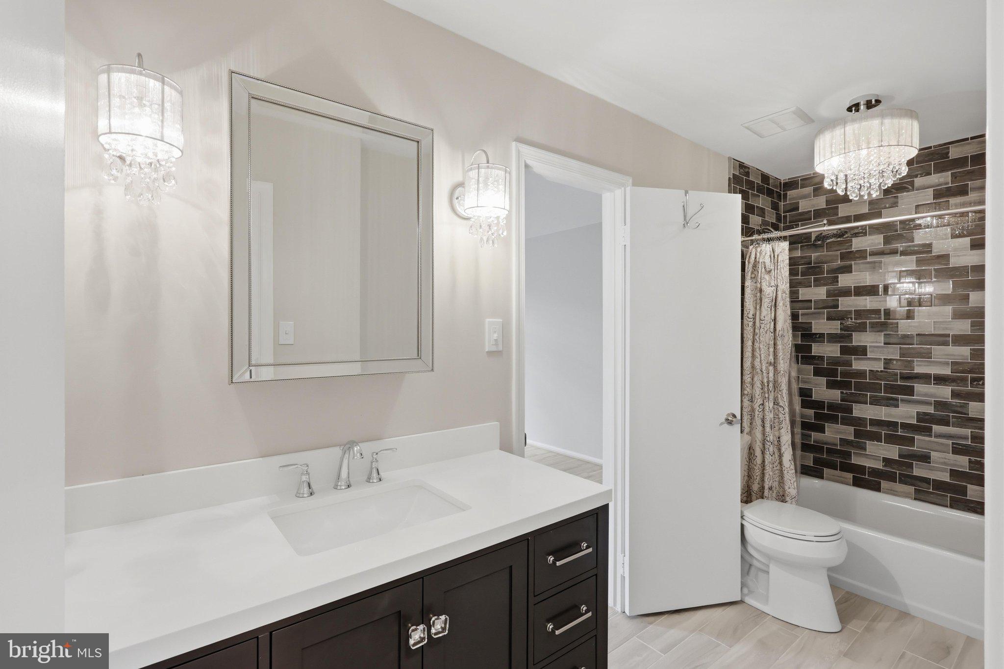 OAK RIDGE - Residential