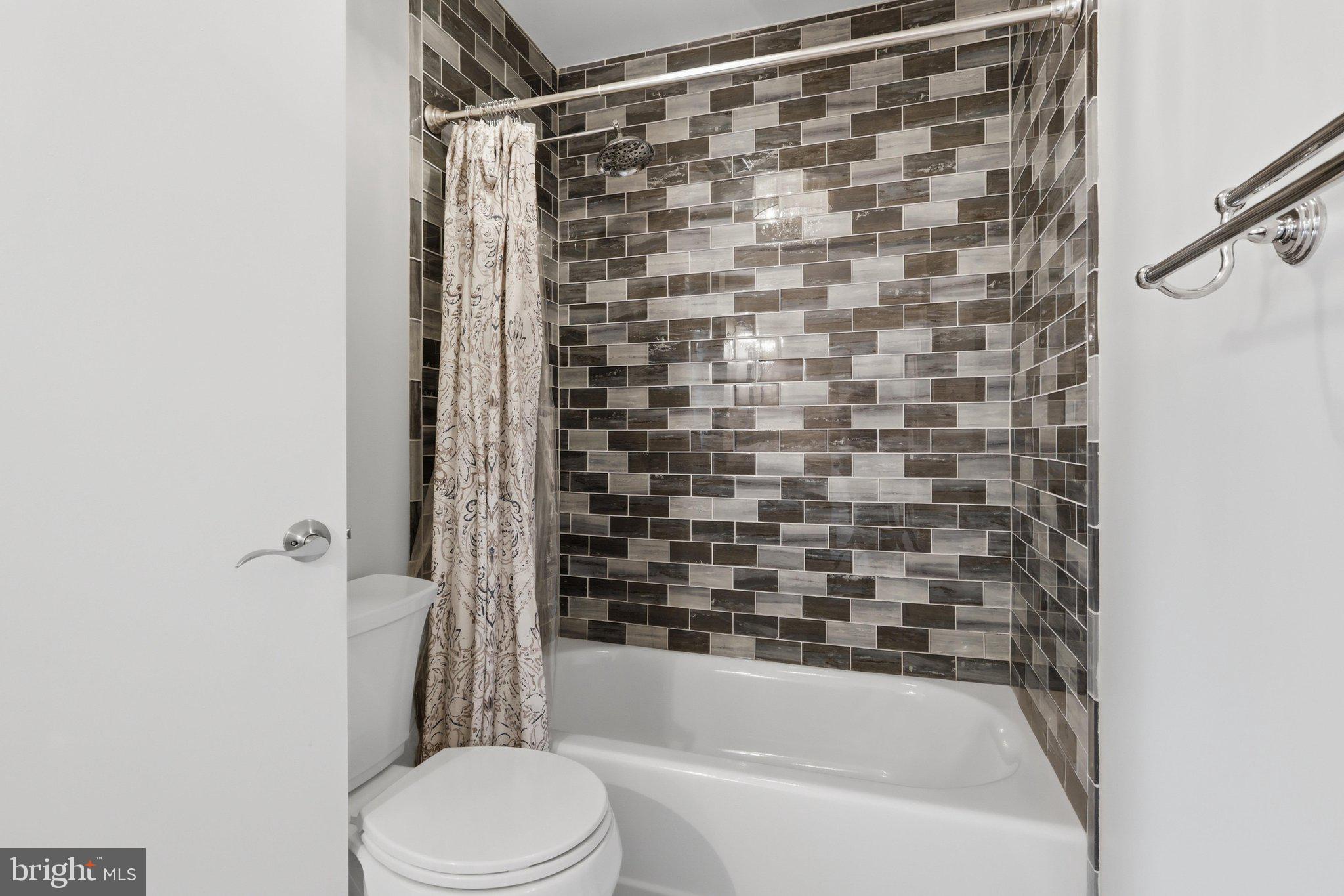 OAK RIDGE - Residential