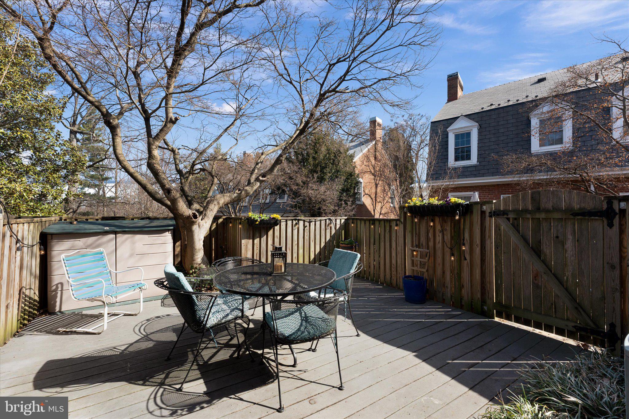 FAIRLINGTON - Residential