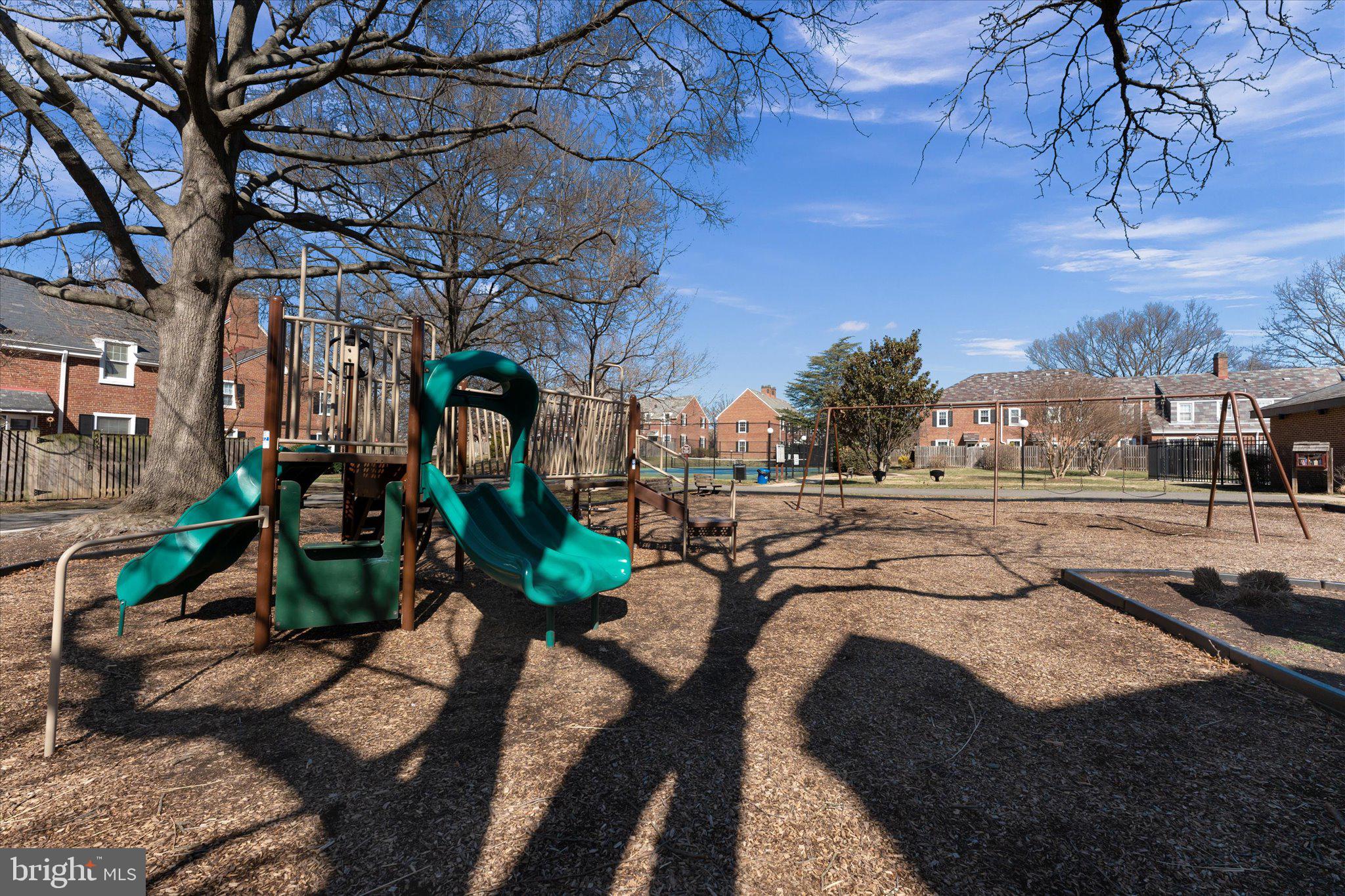 FAIRLINGTON - Residential