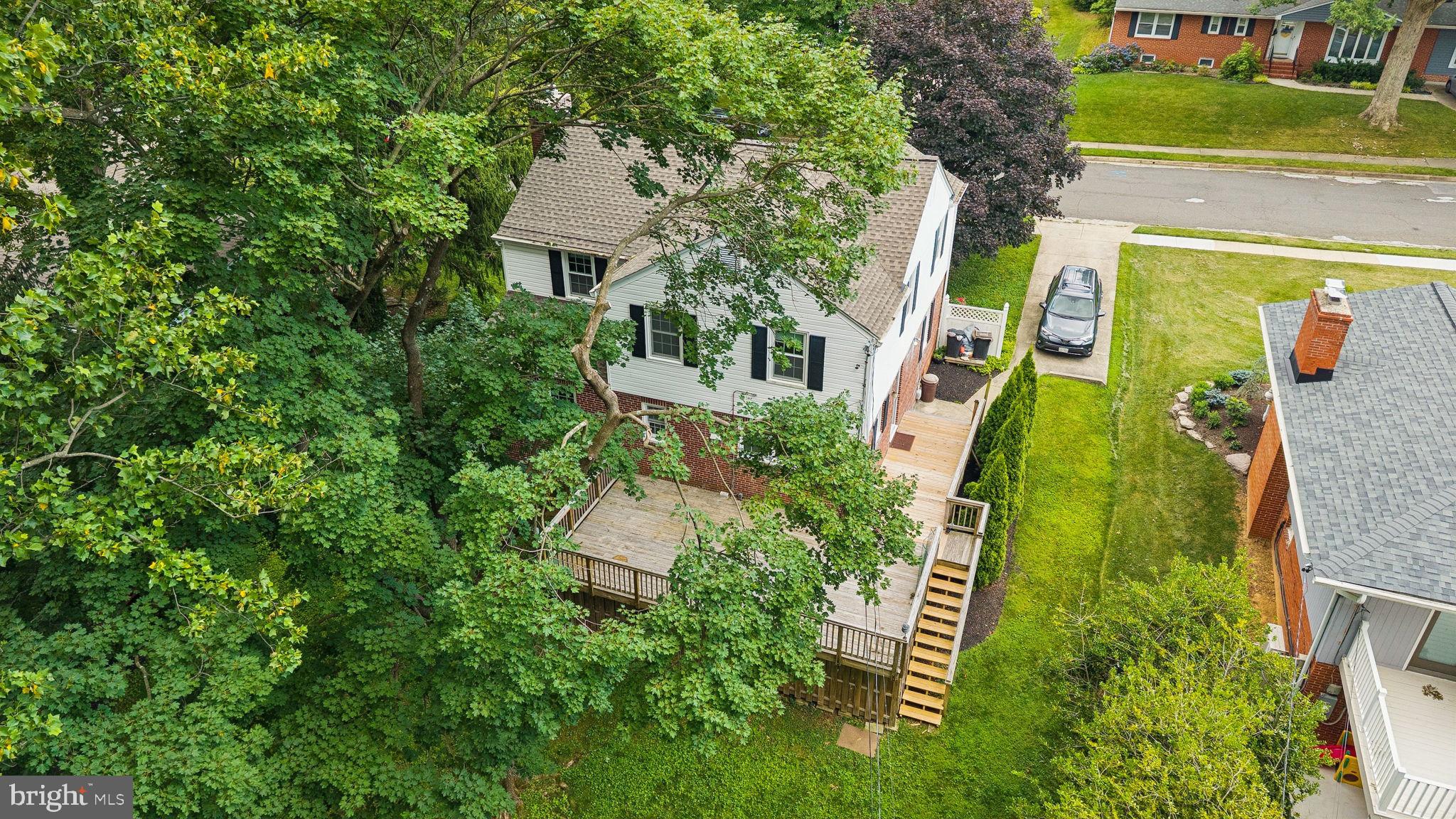 NORTHAMPTON - Residential
