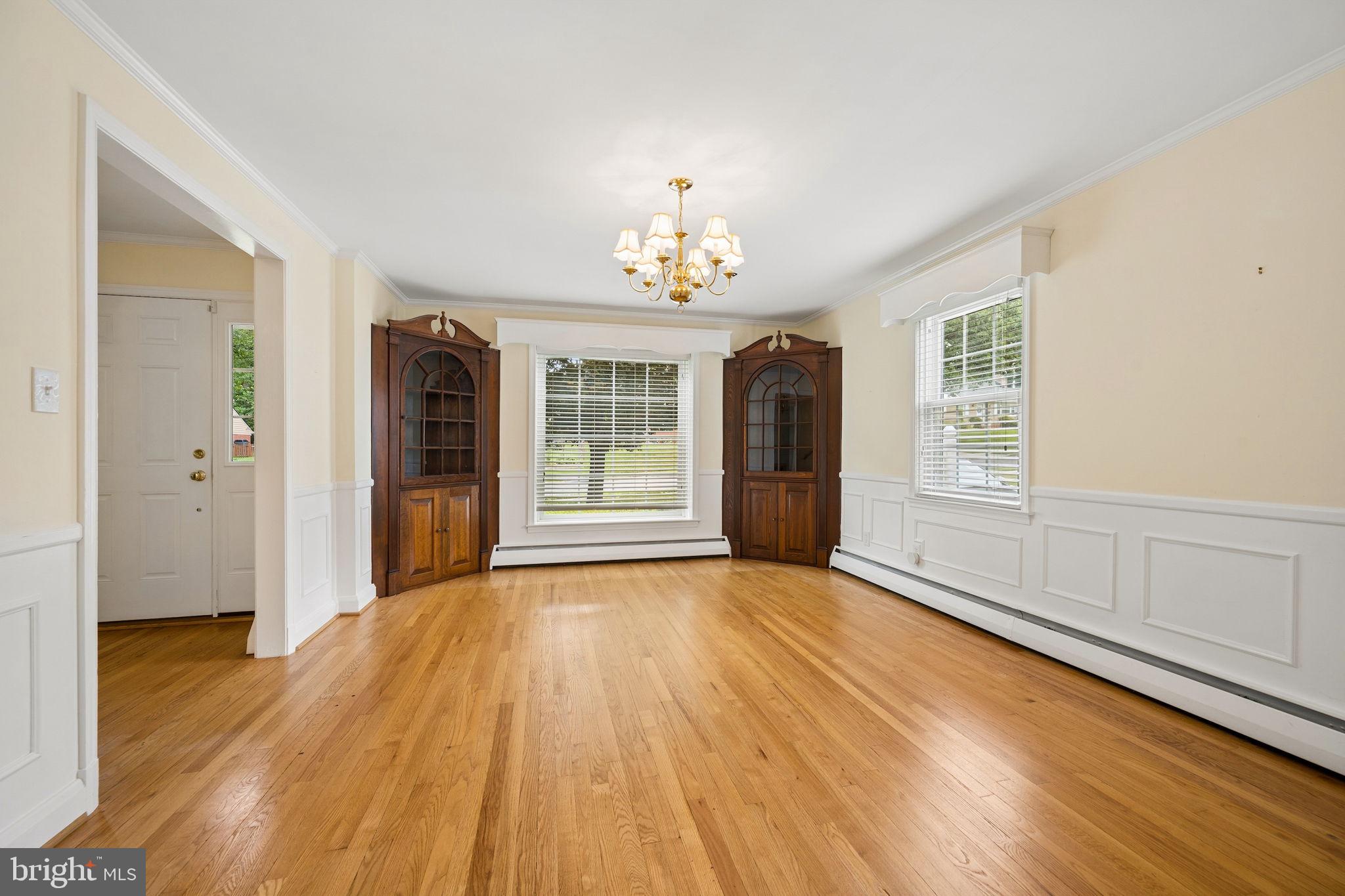 NORTHAMPTON - Residential