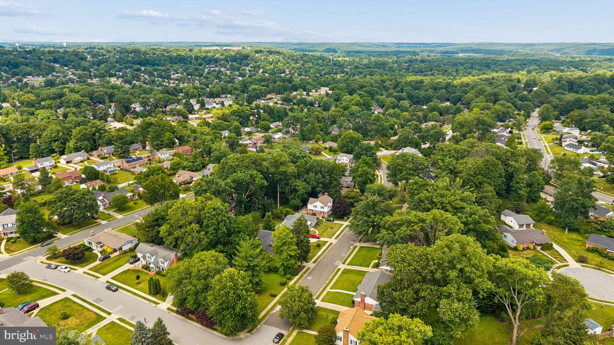 NORTHAMPTON - Residential