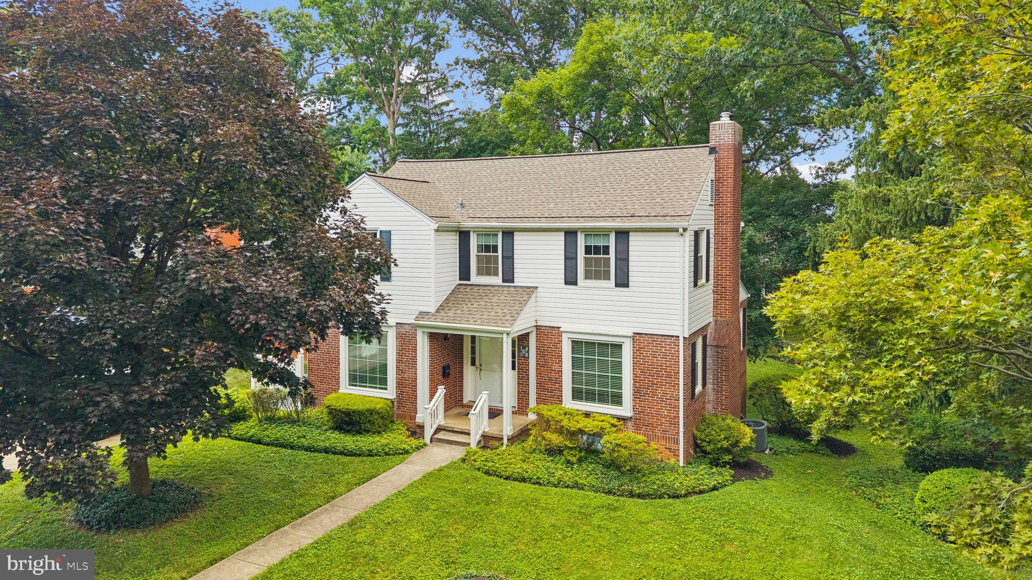 NORTHAMPTON - Residential