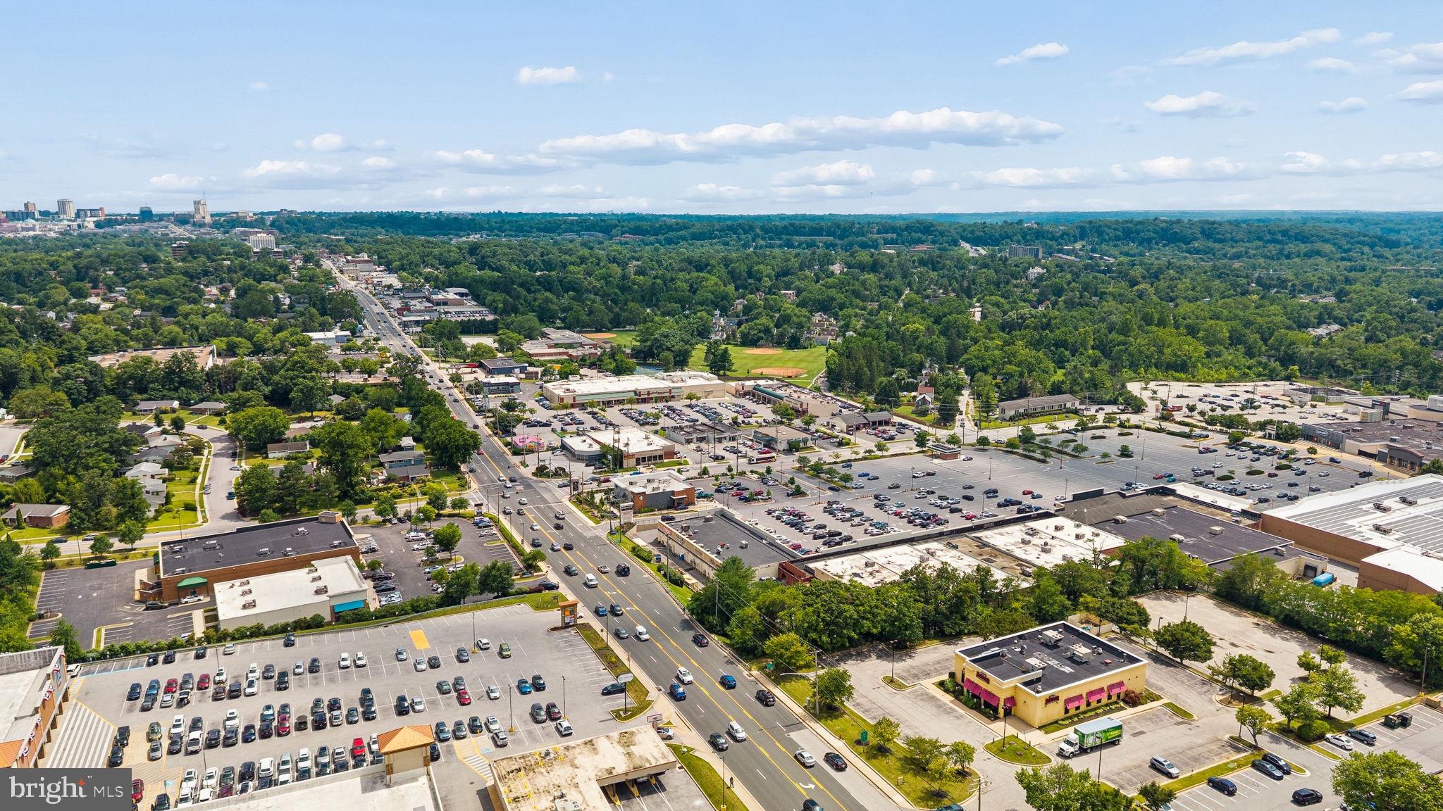 NORTHAMPTON - Residential