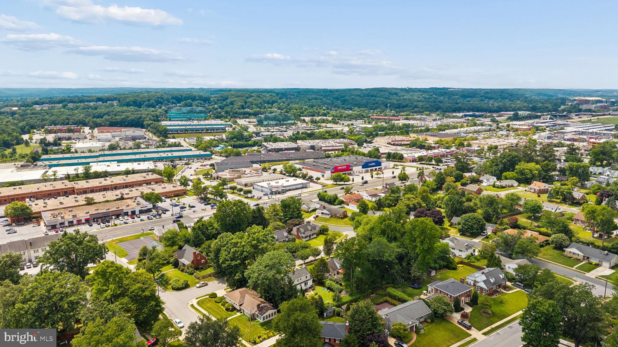 NORTHAMPTON - Residential