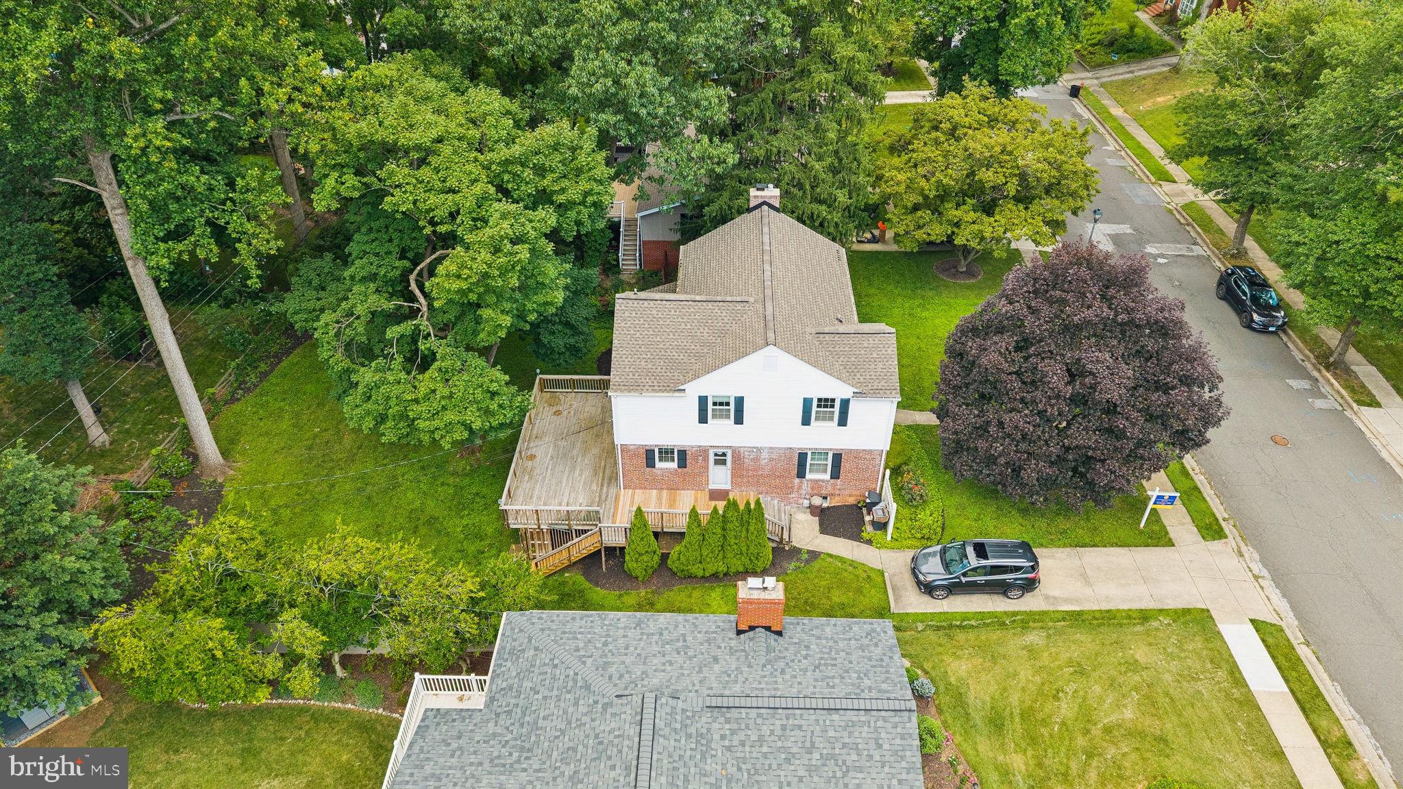 NORTHAMPTON - Residential