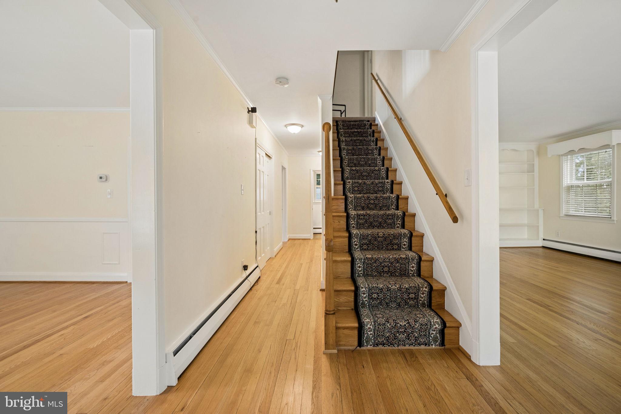 NORTHAMPTON - Residential