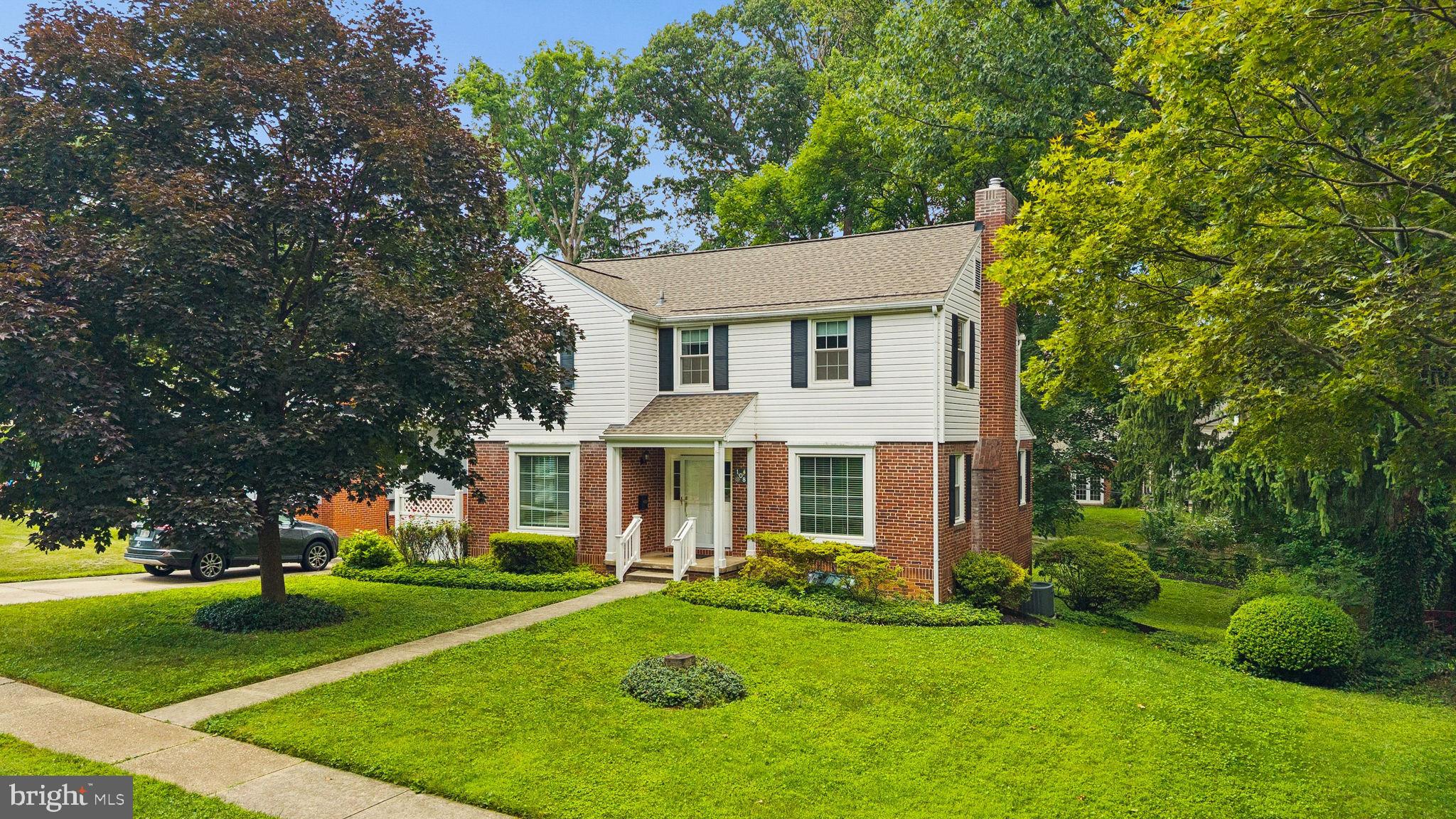 NORTHAMPTON - Residential