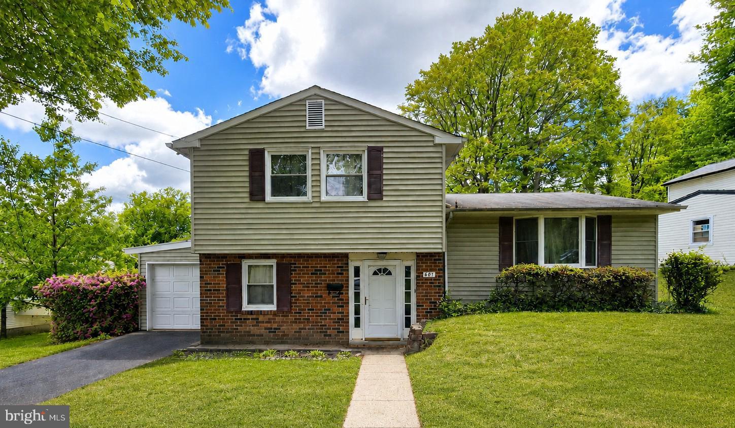 Welcome to the highly desirable Pine Valley section of Northeast Philadelphia! This well-maintained 3 bedroom, 1.5 bath split-level home offers a perfect blend of comfort, functionality, and outdoor enjoyment. Step inside to find recently updated foyer flooring that adds a fresh and modern touch upon entry. The home also features newer stainless steel kitchen appliances, making meal preparation both convenient and efficient. Enjoy multiple levels of living space ideal for everyday living and entertaining alike. Out back, you'll discover a secluded rear yard perfect for gatherings, relaxing evenings, or summer entertaining. The enclosed rear patio offers additional flexible space to enjoy throughout the seasons. The garage also has a rear access door and plenty of extra storage. Conveniently located near shopping, dining, parks, and major roadways, this is an excellent opportunity to own a home in one of Northeast Philadelphia’s most sought-after neighborhoods. Schedule your showing today!