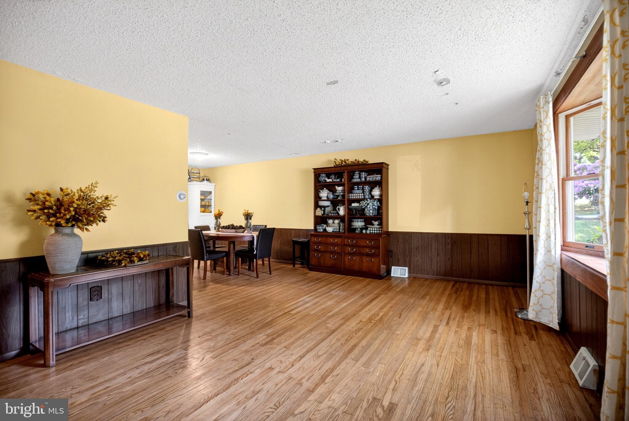 PINE VALLEY - Residential
