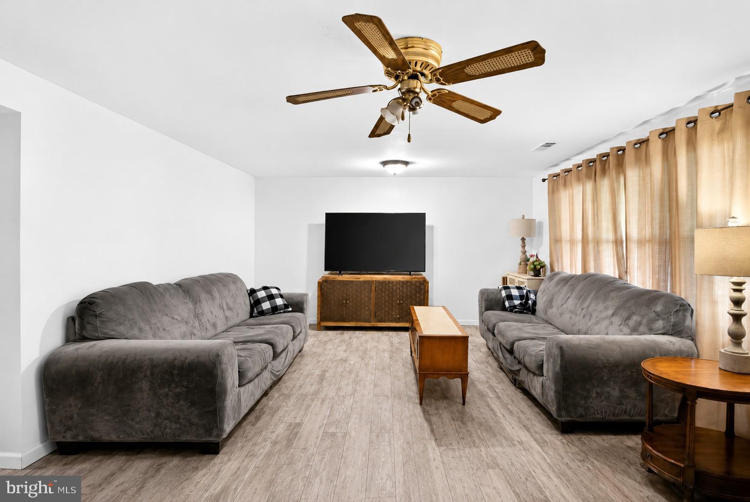 PINE VALLEY - Residential