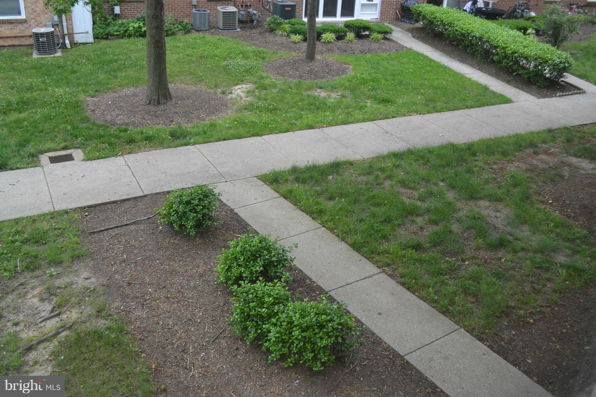 OLD TOWNE VILLAGE CONDOMINIUMS - Residential