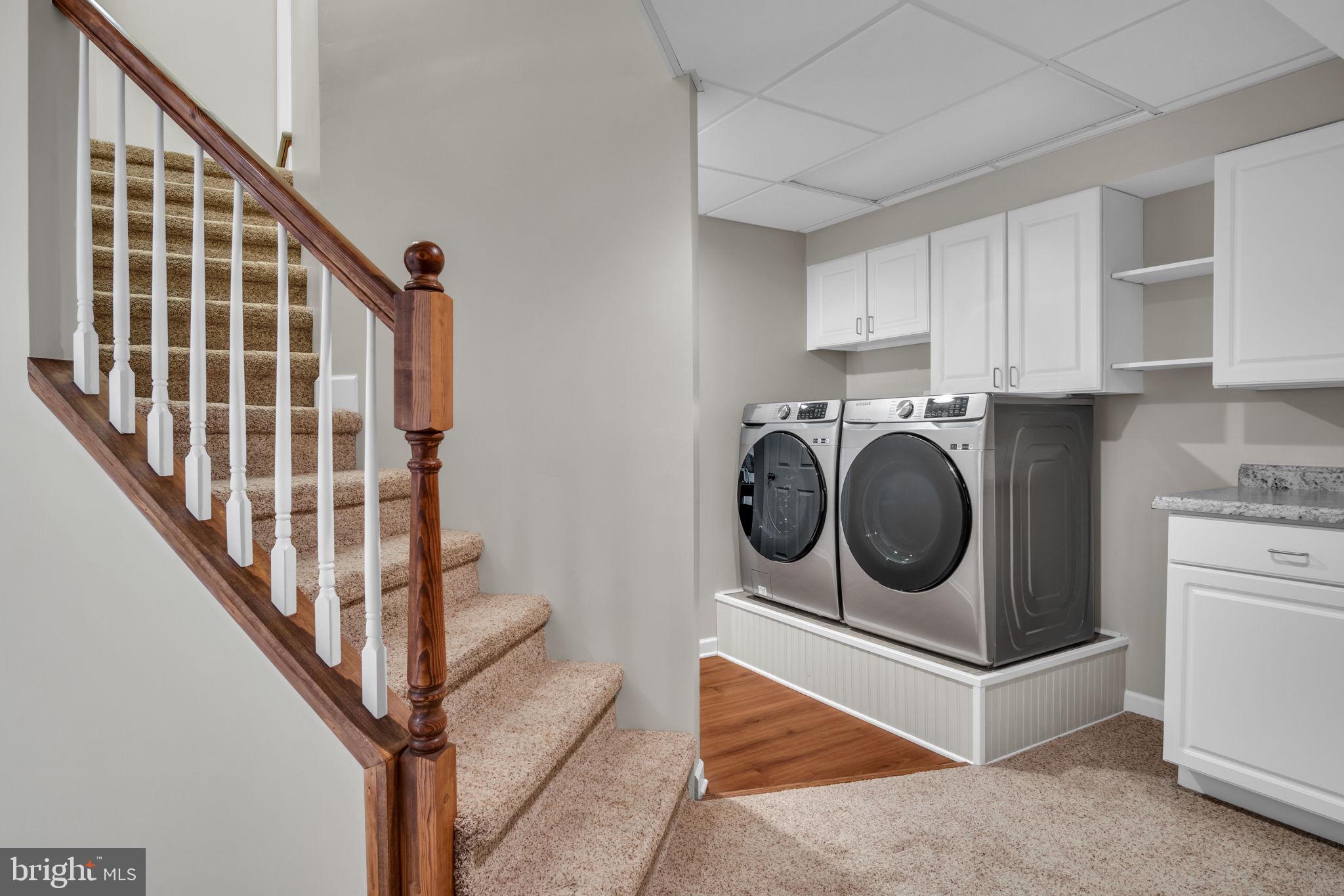 HIGH POINTE - Residential