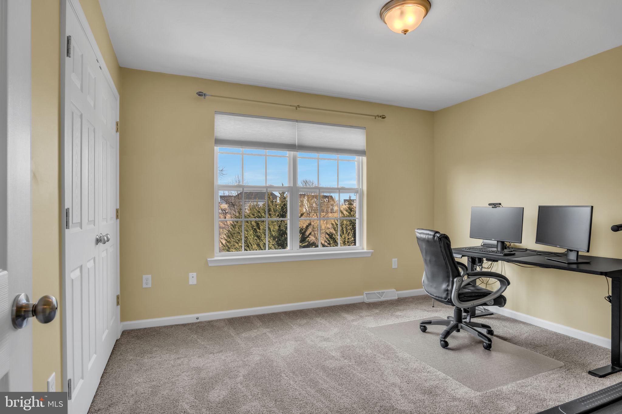 HIGH POINTE - Residential