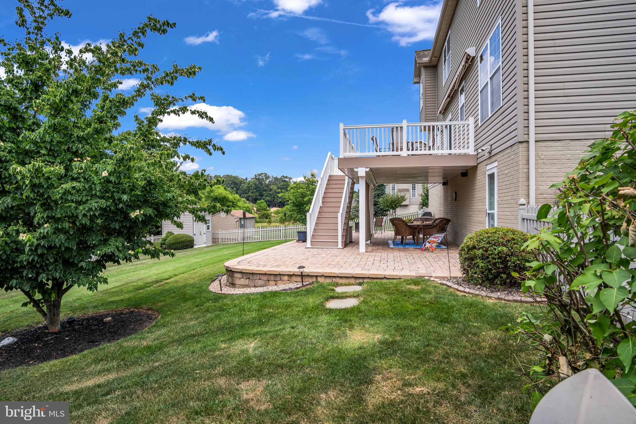 HIGH POINTE - Residential