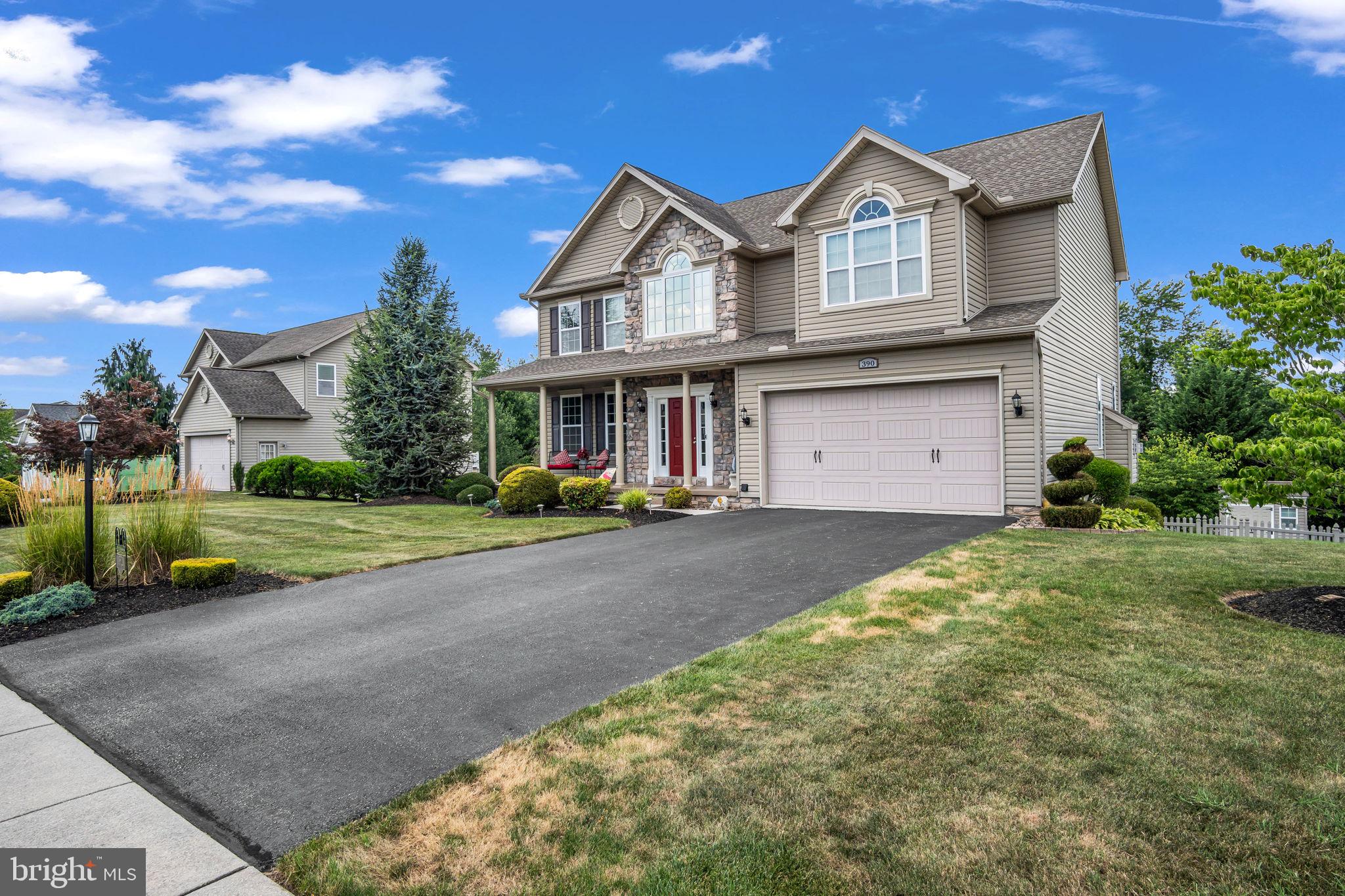 HIGH POINTE - Residential