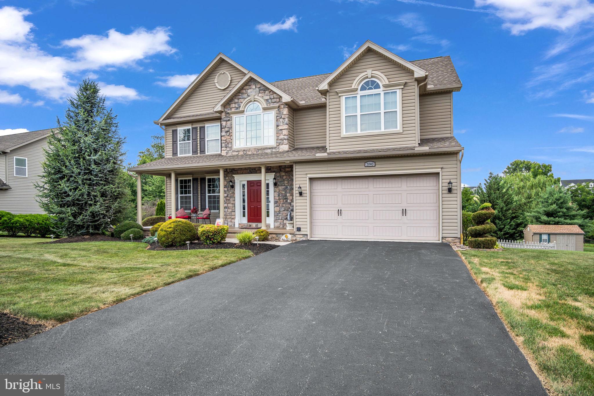 HIGH POINTE - Residential