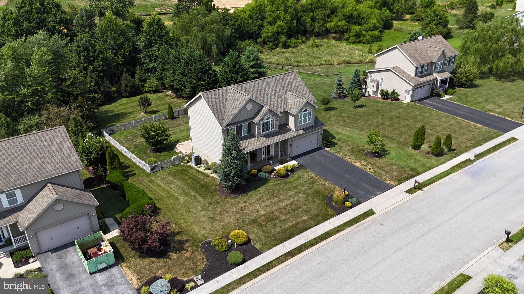 HIGH POINTE - Residential